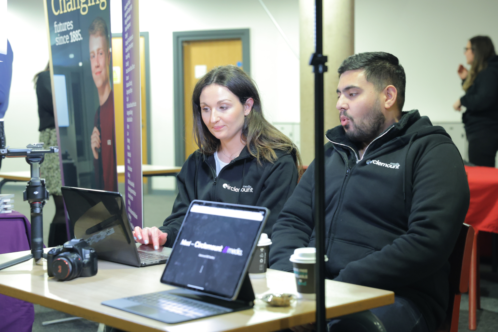 Team working at event